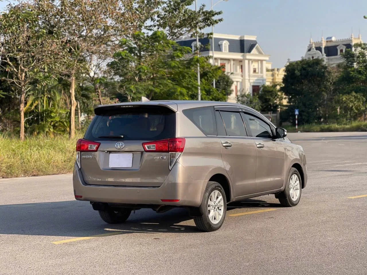 THUÊ XE VĨNH HY ĐI SÂN BAY