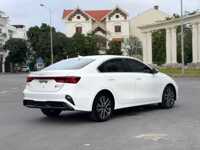 Thuê xe tự lái ga tàu Phan Rang đi Vĩnh Hy