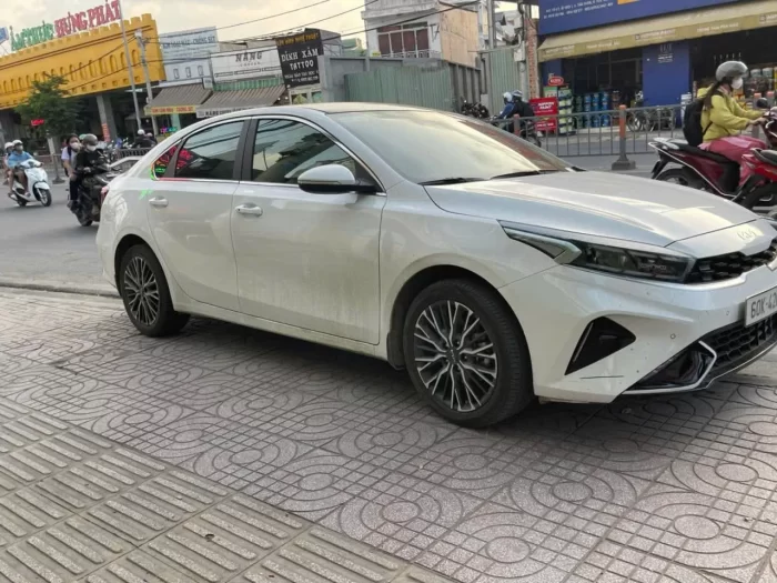 Thuê xe đưa đón ga tàu Phan Rang đi Vĩnh Hy