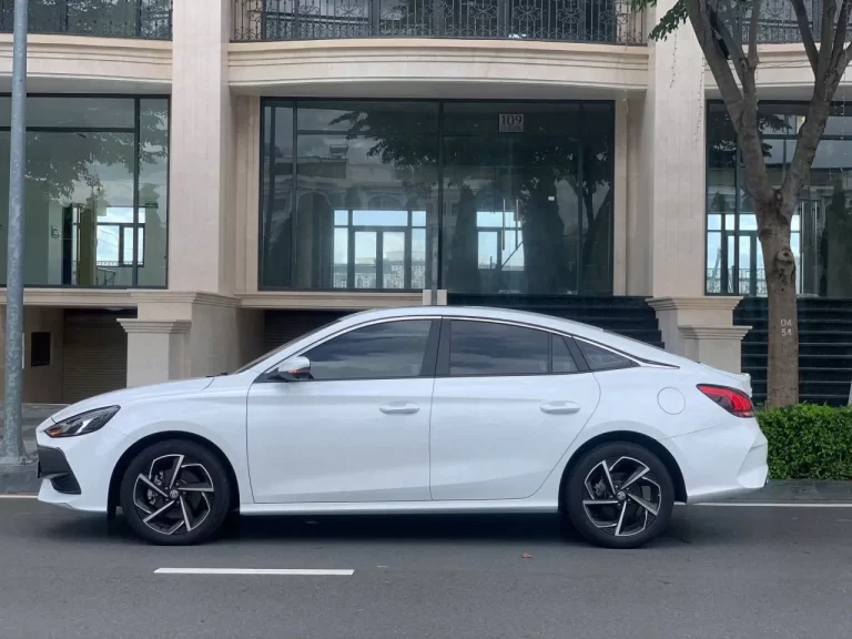 Thuê xe sân bay đi resort Cà Ná giá rẻ