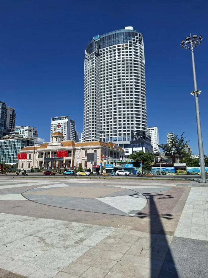 Thuê xe sân bay đi Đà Lạt giá rẻ