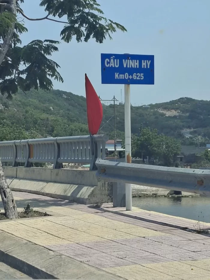 Thuê xe sân bay đi Resort Vĩnh Hy