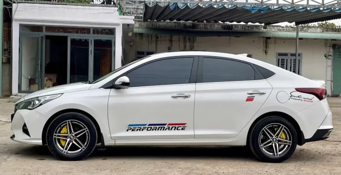 Xe 4 chỗ Nha Trang đi Vĩnh Hy