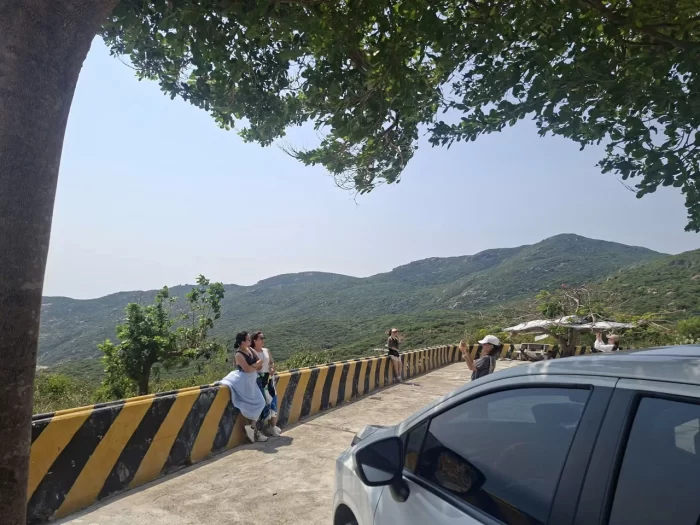 Thuê xe hợp đồng ga tàu Phan Rang đi Vĩnh Hy