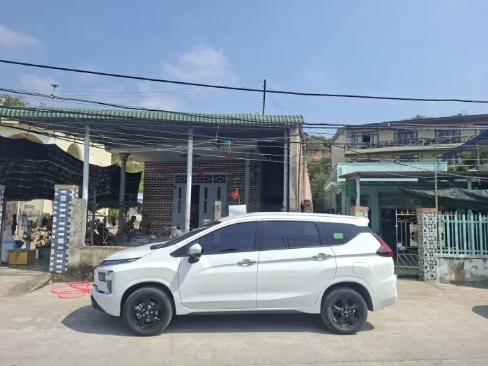 Xe 4 chỗ Nha Trang đi Vĩnh Hy