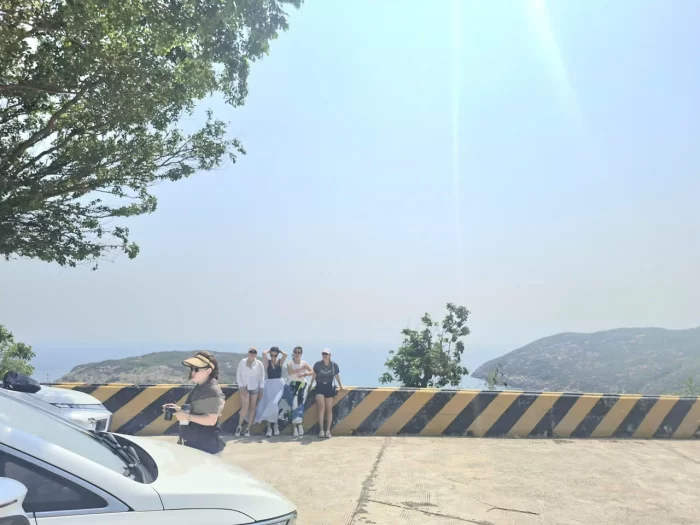 Xe 4 chỗ Nha Trang đi Vĩnh Hy