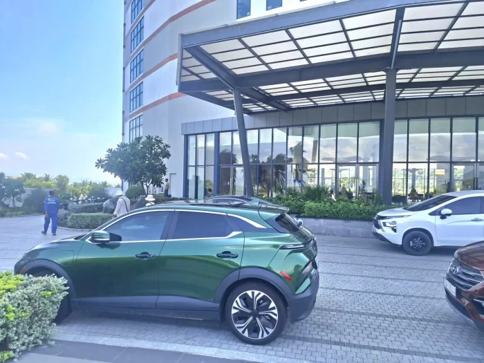 Thuê xe sân bay đi Liên Hương giá rẻ