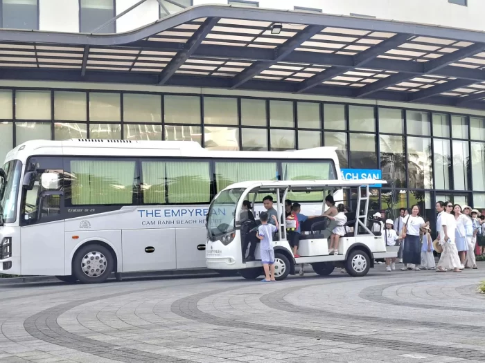 Thuê xe Cà Ná đi Nha Trang giá rẻ