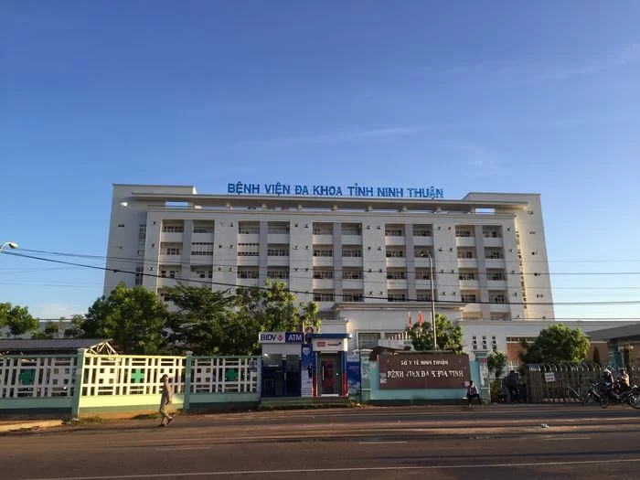 Thuê xe đi bệnh viện Ninh Thuận nhanh chóng