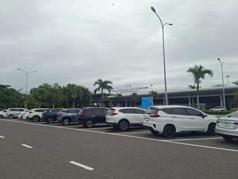 THUÊ XE TAXI SÂN BAY VỀ VĨNH HY