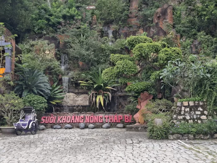 Thuê Xe Du Lịch Kết Hợp Đưa Đón Sân Bay