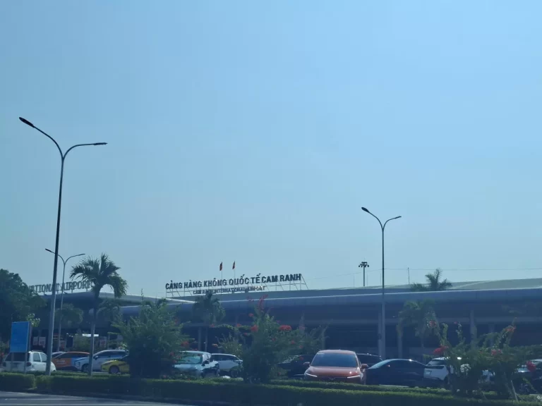 Thuê Xe Sân Bay Đi Cà Ná Giá Rẻ