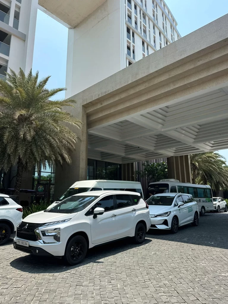 Thuê Xe Hợp Đồng Sân Bay Đi Vĩnh Hy Giá Rẻ