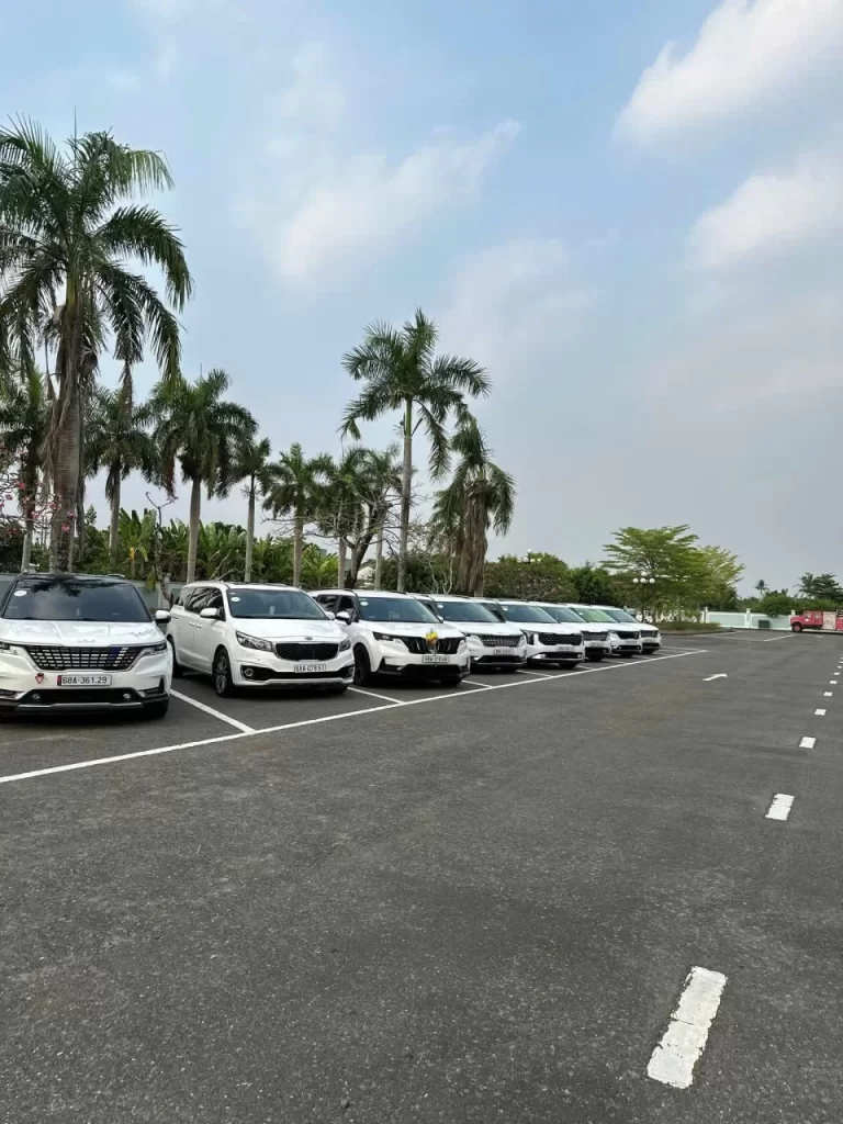 Thuê Xe Đi Biển Ninh Chữ Giá Rẻ