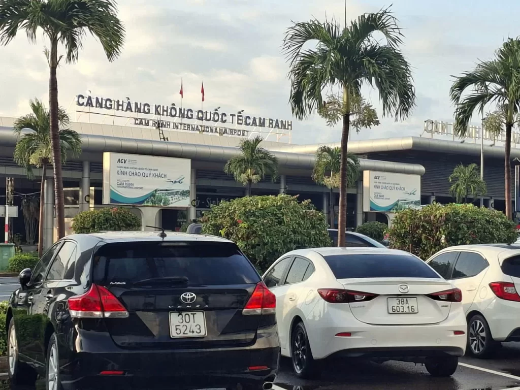 Xe Sân Bay Cam Ranh Đi Vĩnh Hy 24/7