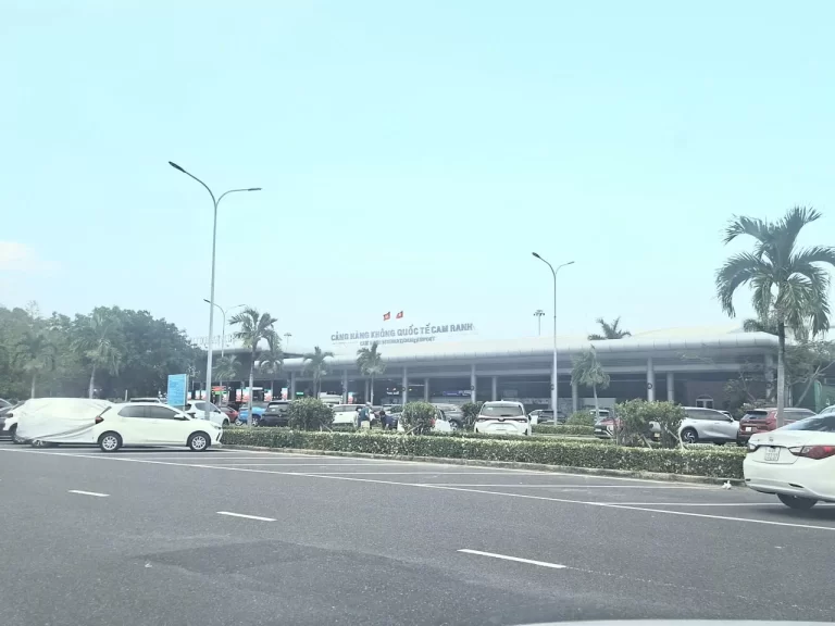 Tìm Xe Sân Bay Đi Vĩnh Hy