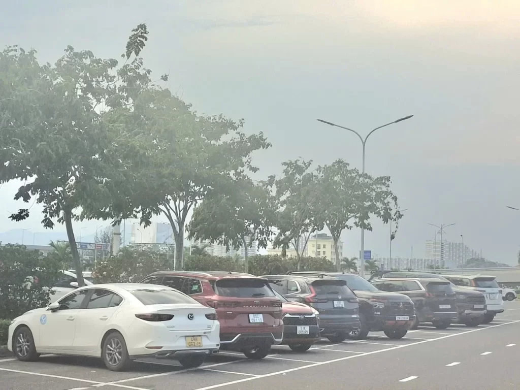 Thuê Xe Vĩnh Hy đi sân bay