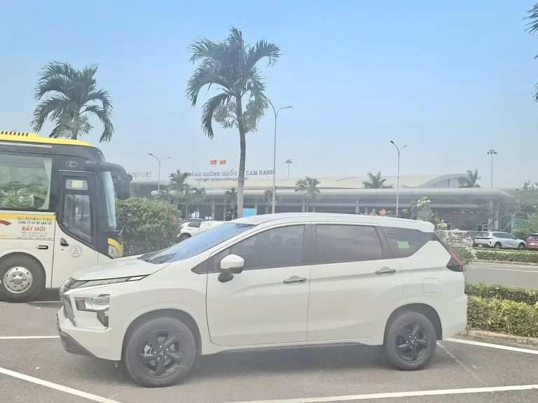 Xe sân bay Cam Ranh đi Vĩnh Hy 549k